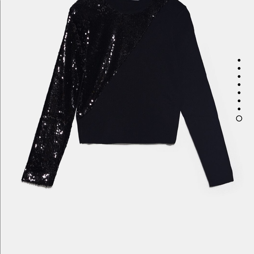 KNIT SWEATER WITH ROUND NECK